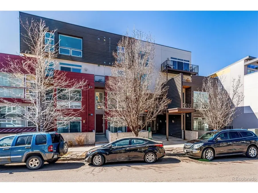 2650 Front View Cresent #302, Denver, CO 80211 - #2