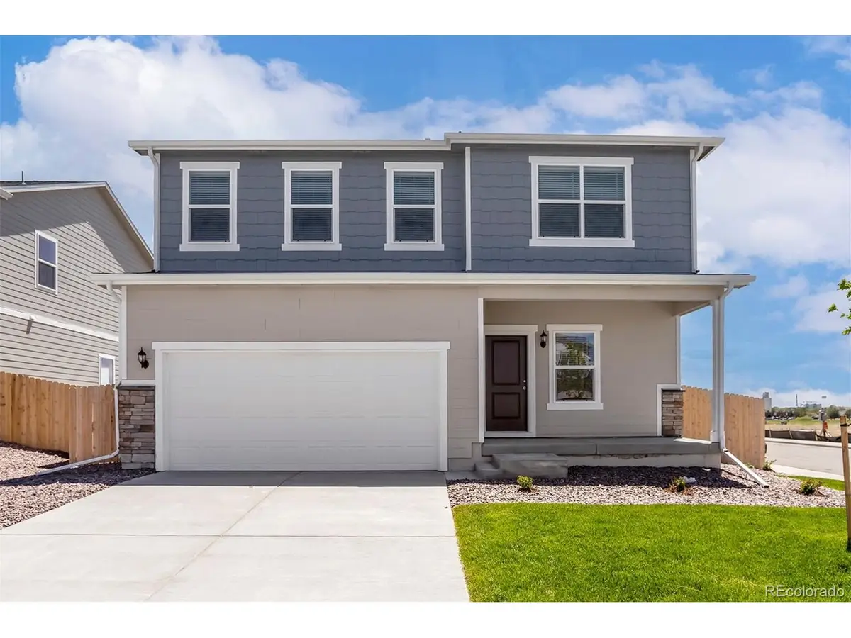 48150 Shetland Dr, Bennett, CO 80102 - #1