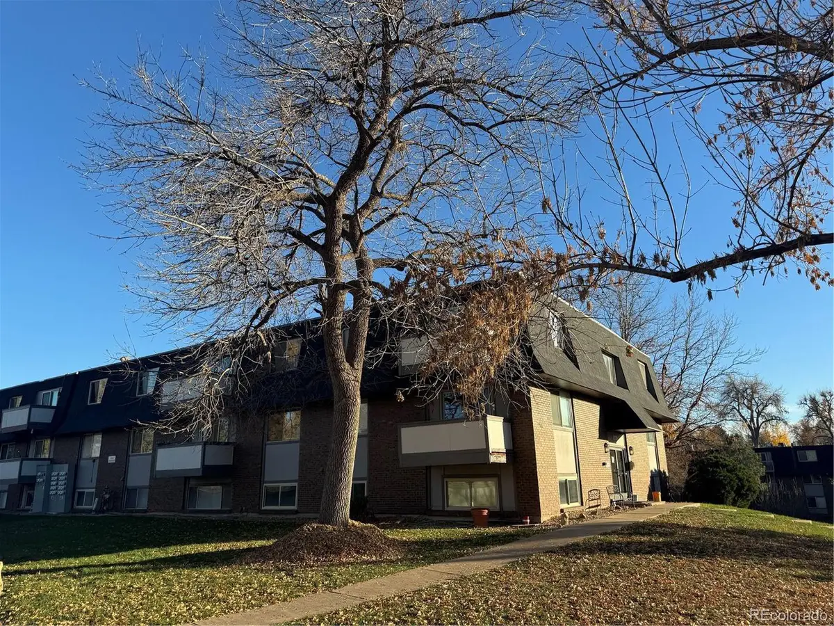 280 E Highline Cir #101, Centennial, CO 80122 - Image #1