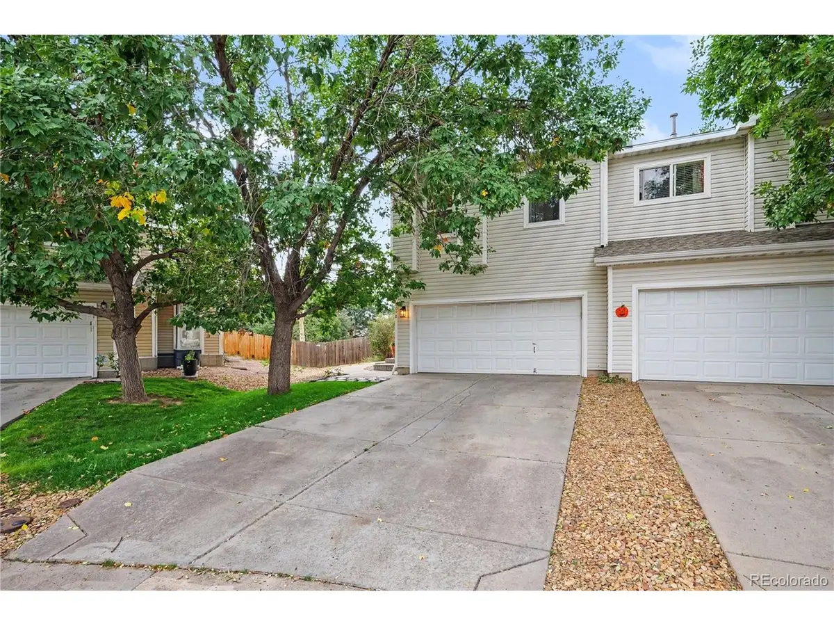 8090 S Kittredge Ct, Englewood, CO 80112 - #1