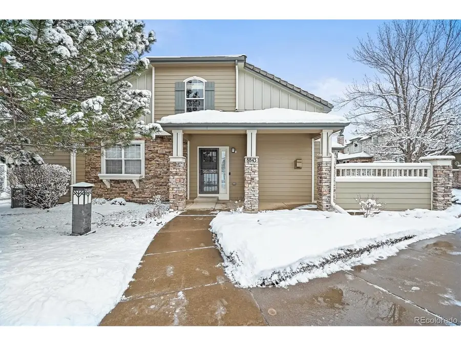 8843 Edinburgh Cir, Highlands Ranch, CO 80129 - Image #2