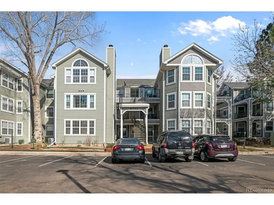 6711 S Ivy Way #A2, Centennial, CO 80112 - #2