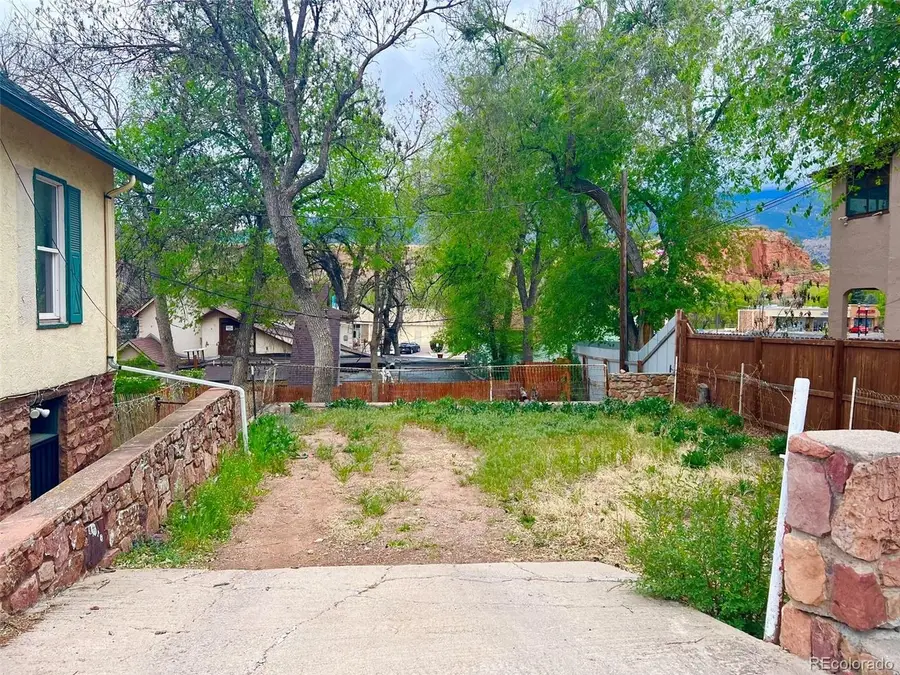 3137 W Pikes Peak Ave, Colorado Springs, CO 80904 - #3