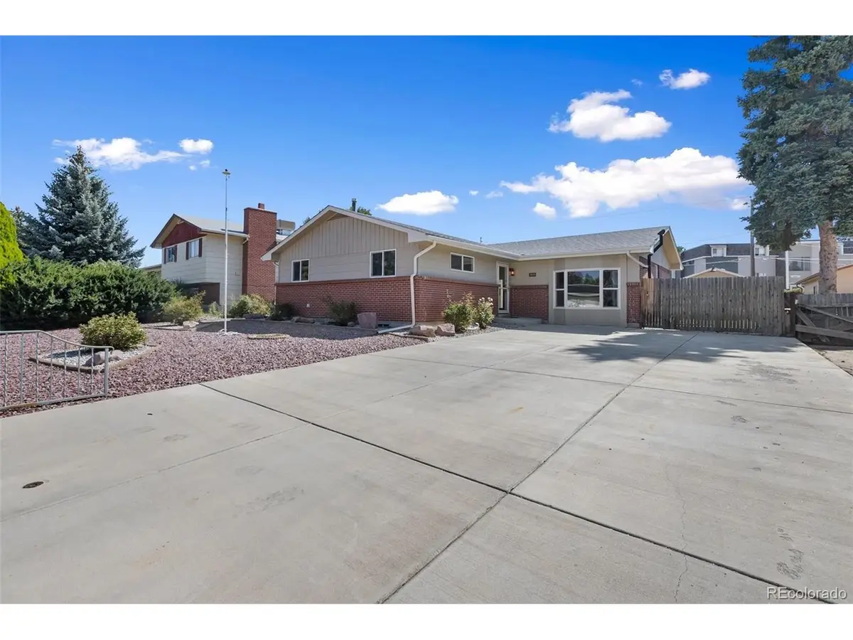 3633 Indianpipe Cir, Colorado Springs, CO 80918 - #1