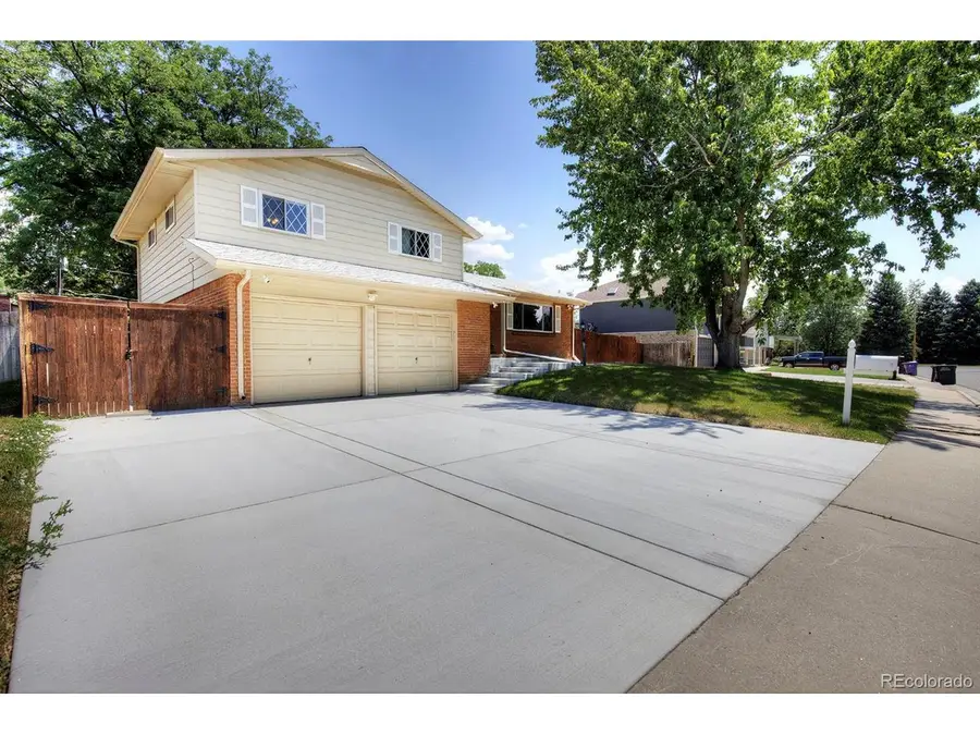 3032 S Saulsbury St, Denver, CO 80227 - #2