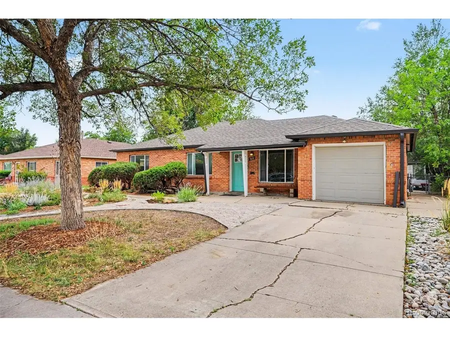 931 Tucson St, Aurora, CO 80011 - #3