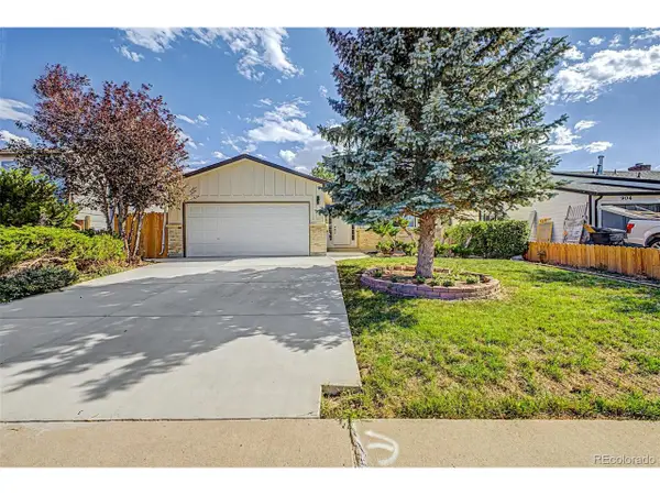 884 Madison Way, Bennett, CO 80102