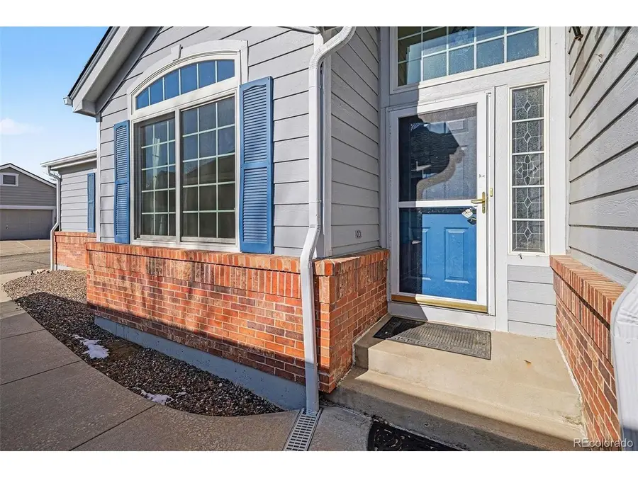 10732 W Dumbarton Cir, Littleton, CO 80127 - #2