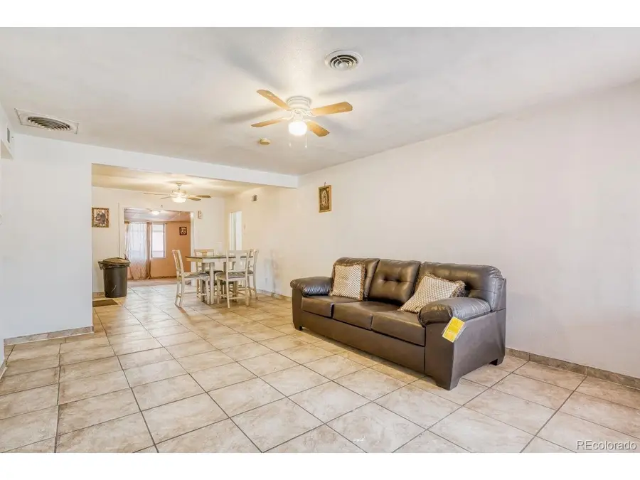 771 Troy St, Aurora, CO 80011 - #3