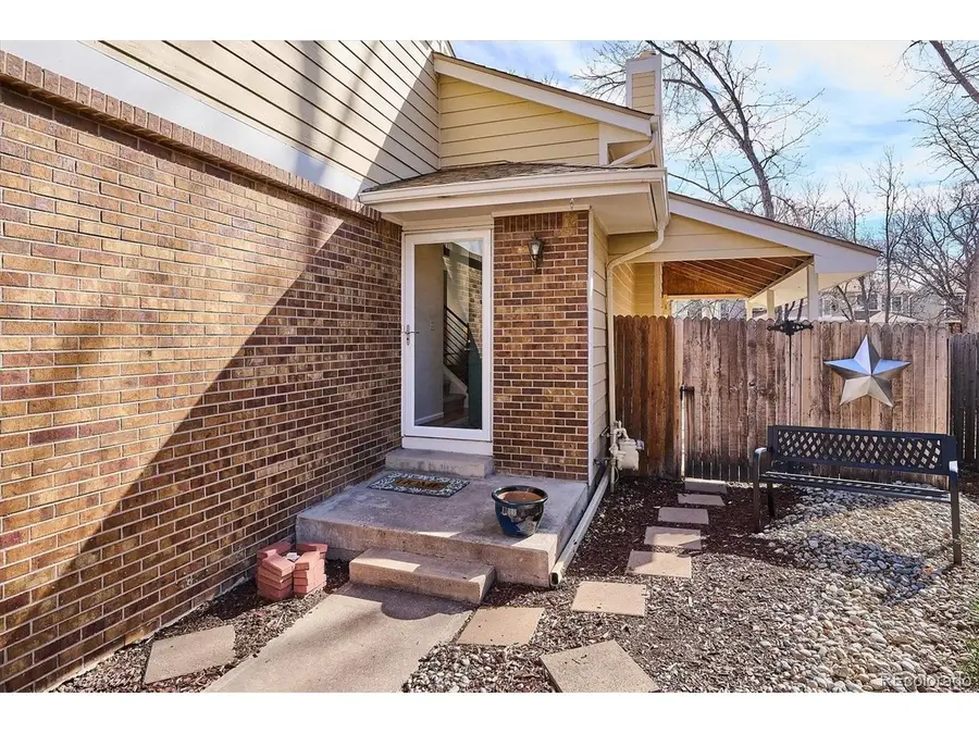 7640 E Gunnison Pl, Denver, CO 80231 - #2