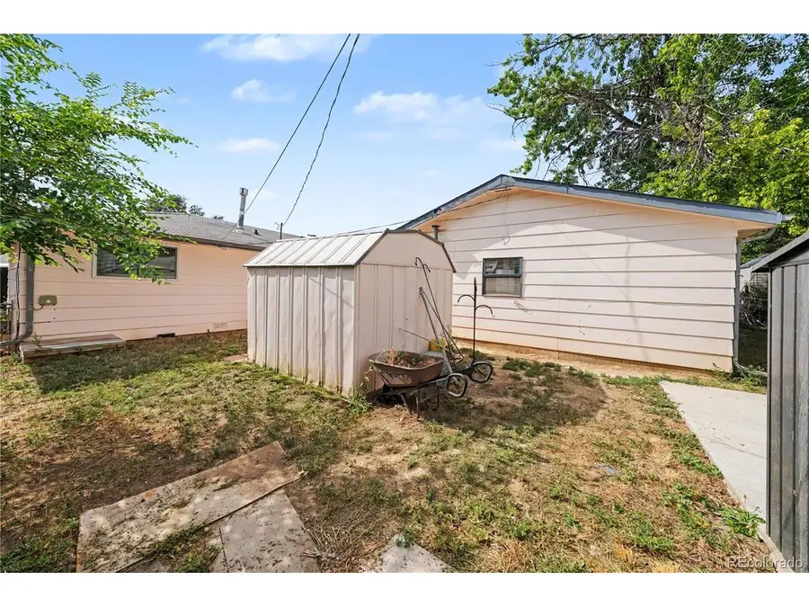 8 Elizabeth Ct, Longmont, CO 80501 - #3