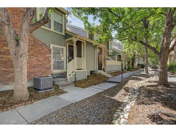 1981 S Hannibal Ct #B, Aurora, CO 80013