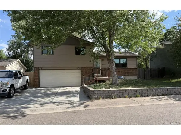 9318 W Lake Dr, Littleton, CO 80123