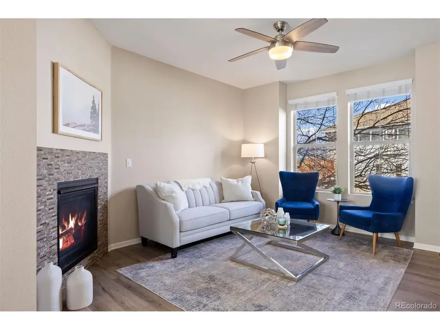 10317 Bellwether Ln, Lone Tree, CO 80124 - Image #2