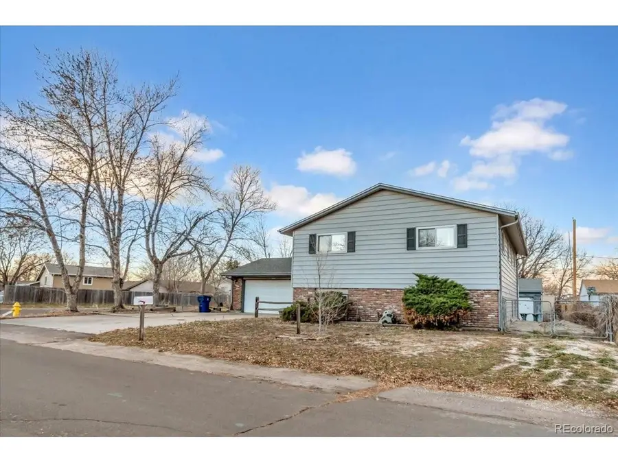 1701 Biscay St, Aurora, CO 80011 - Image #2