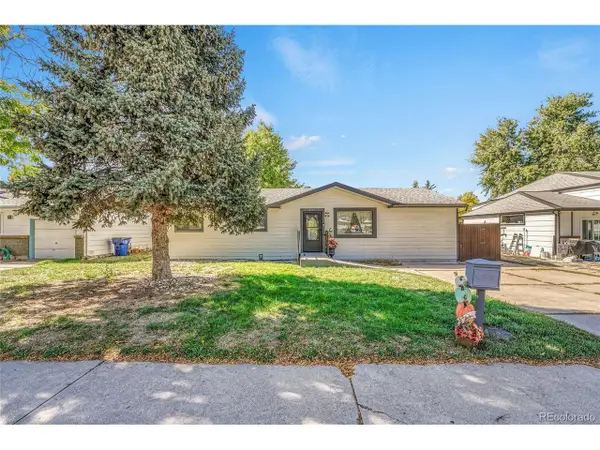 841 S Oakland St, Aurora, CO 80012