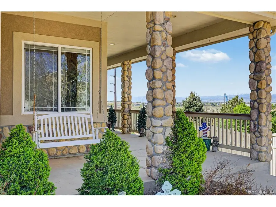 5046 Rangeview Ave, Longmont, CO 80504 - #2