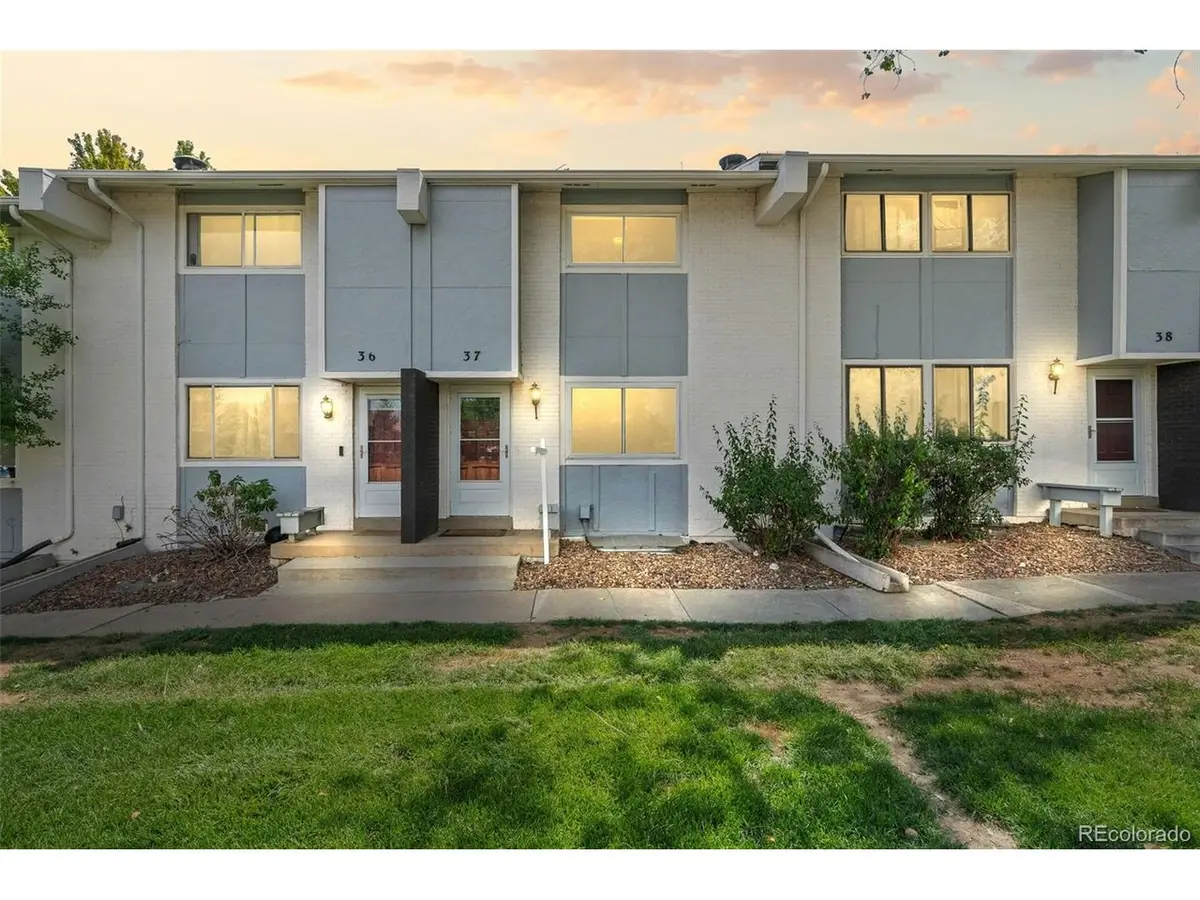 37 Evergreen St, Broomfield, CO 80020 - #1