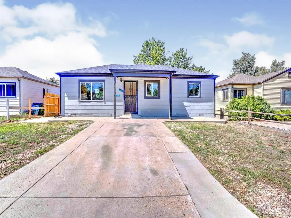 2025 Ironton St, Aurora, CO 80010 - #1