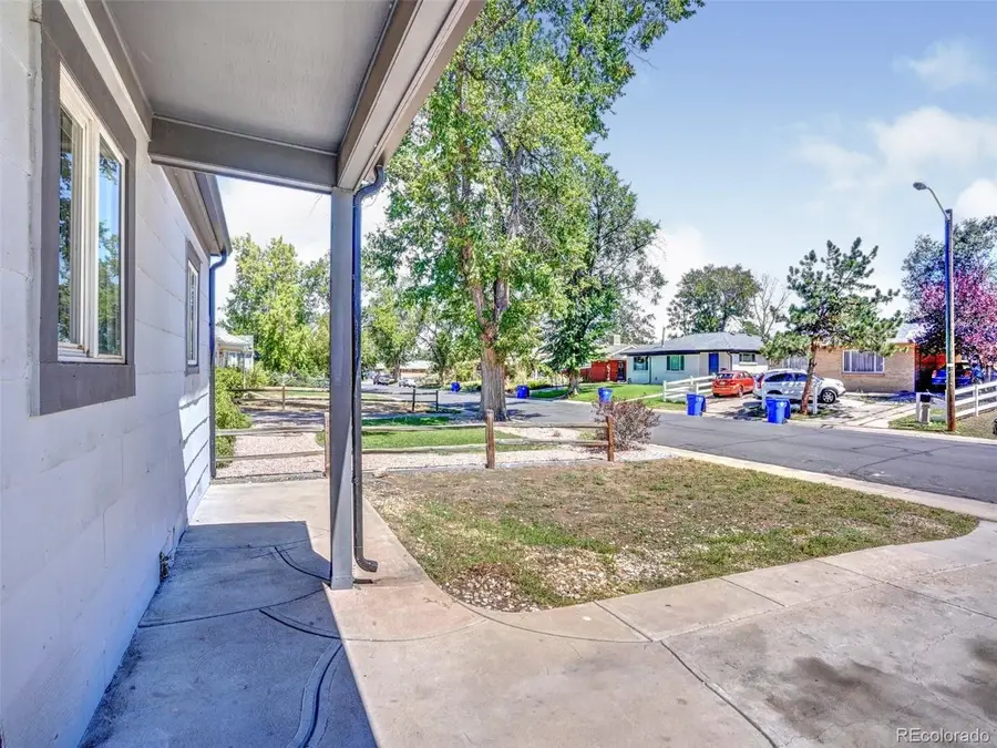 2025 Ironton St, Aurora, CO 80010 - #2