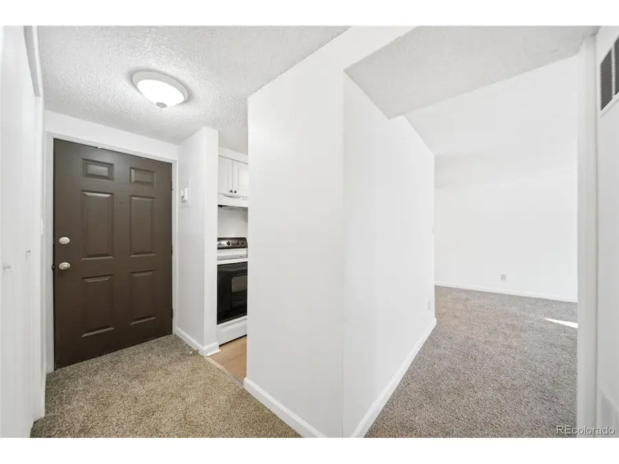 190 E Highline Cir #107, Centennial, CO 80122 - Image #3