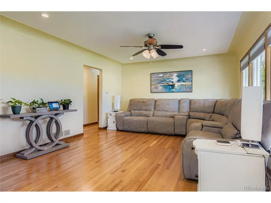 664 S Washington Cir, Englewood, CO 80113 - #3