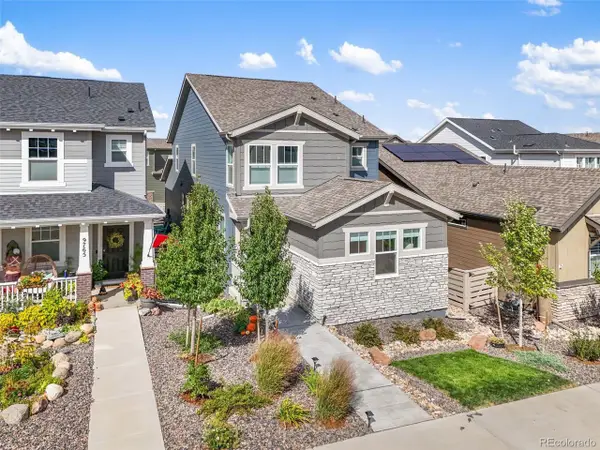 9753 Middle Peak St, Littleton, CO 80125