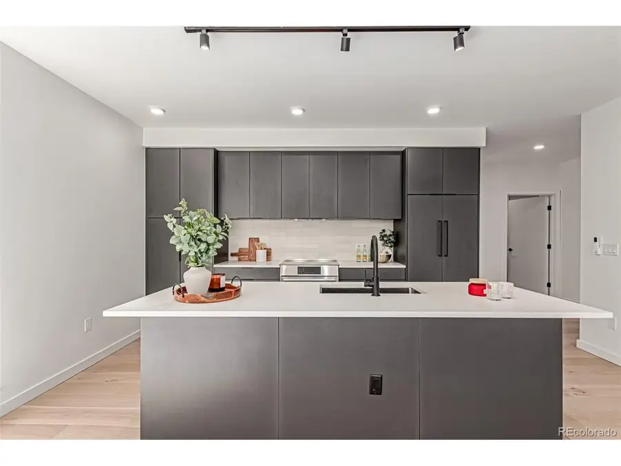 1601 Park Ave #307, Denver, CO 80218 - #3