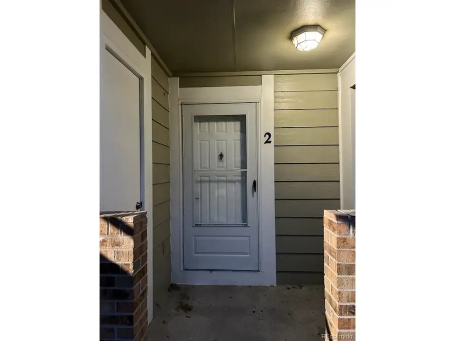 922 S Dearborn Way #2, Aurora, CO 80012 - Image #2