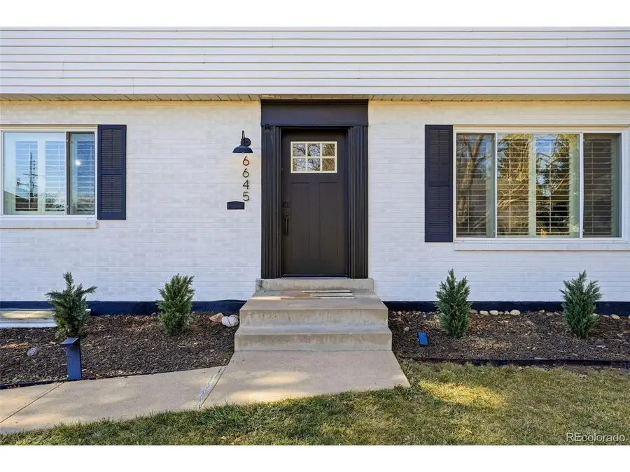 6645 S Race Cir, Centennial, CO 80121 - Image #3