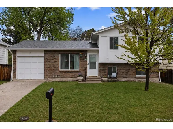 8821 W Stanford Ave, Littleton, CO 80123