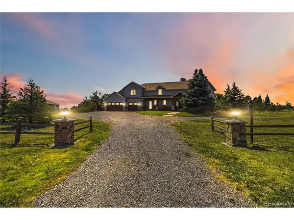 8124 S Ireland Way, Aurora, CO 80016