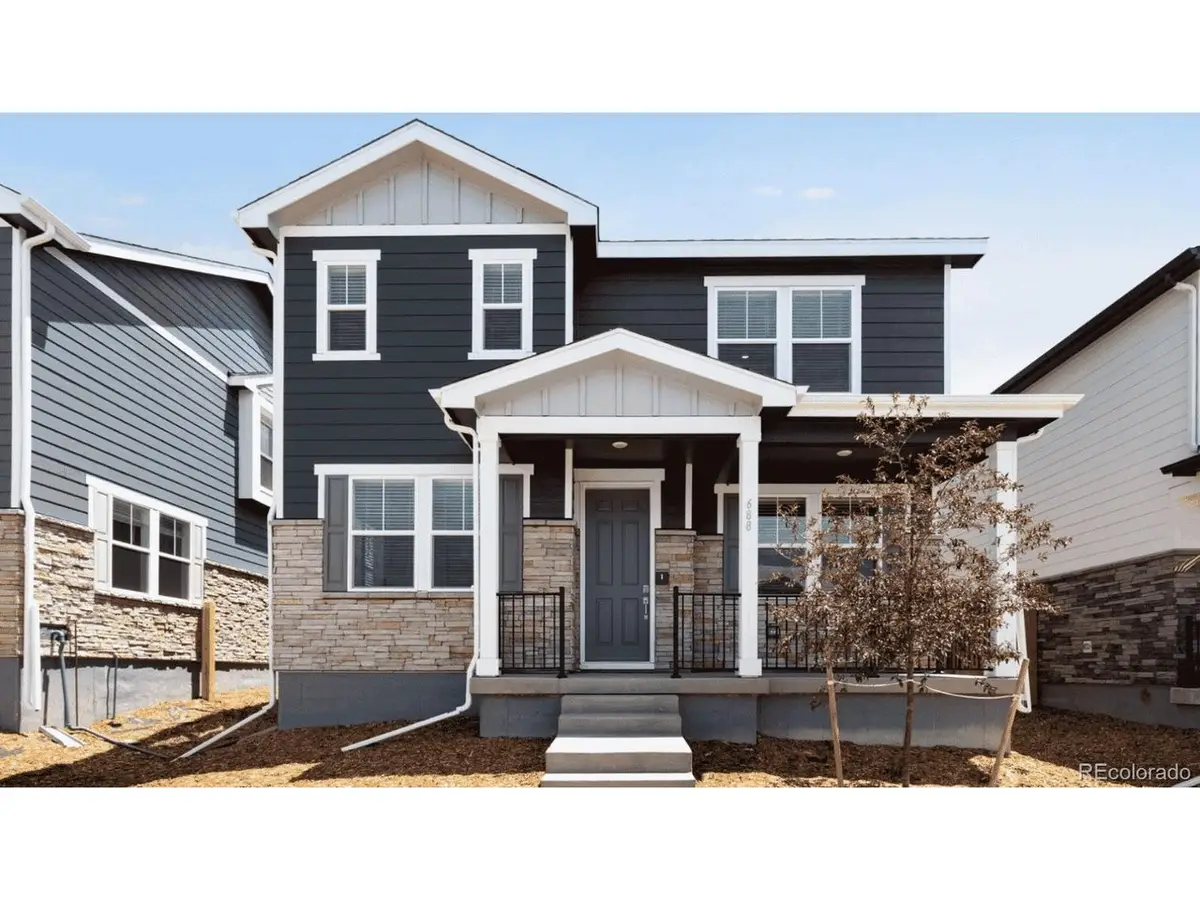 696 N Tempe St, Aurora, CO 80018 - #1