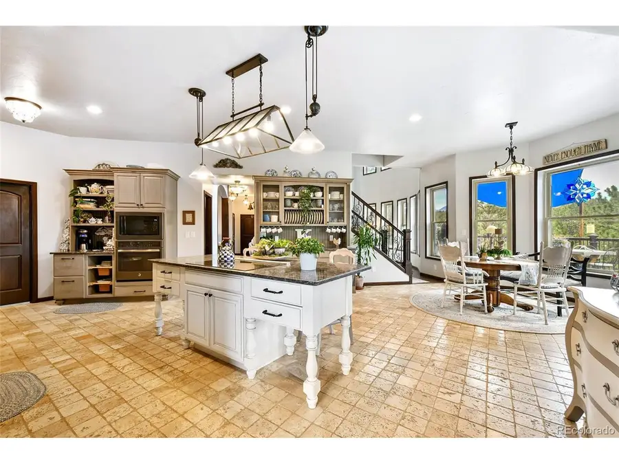 549 Mohawk Hts, Florissant, CO 80816 - #2