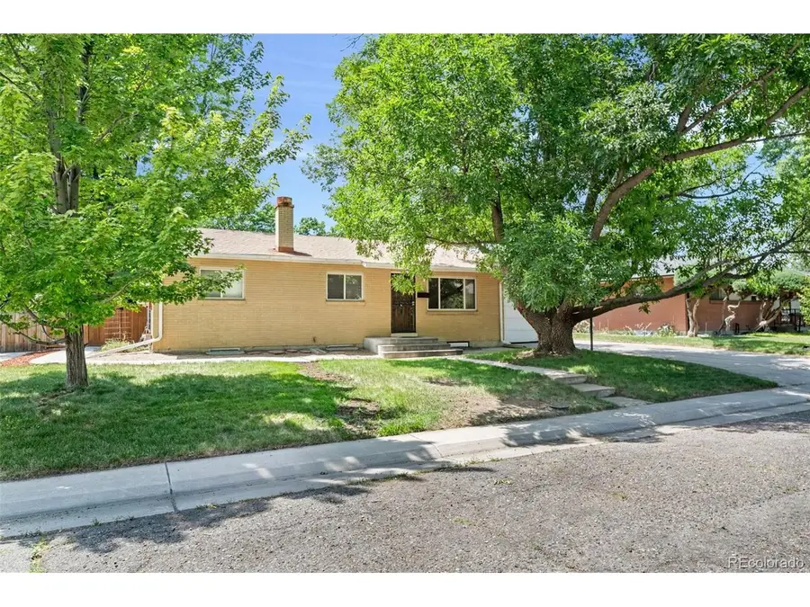 6421 Iris Ct, Arvada, CO 80004 - #3