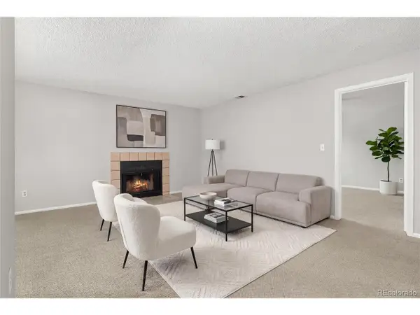 3083 S Ursula Cir #201, Aurora, CO 80014