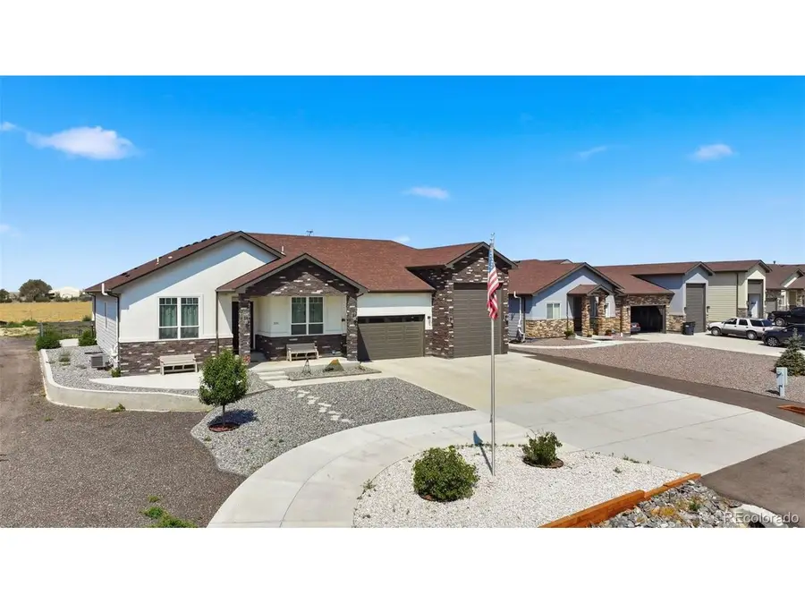 331 N Cedar St, Keenesburg, CO 80643 - #2