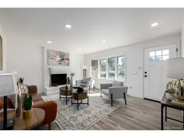 11087 Montview Blvd, Aurora, CO 80010