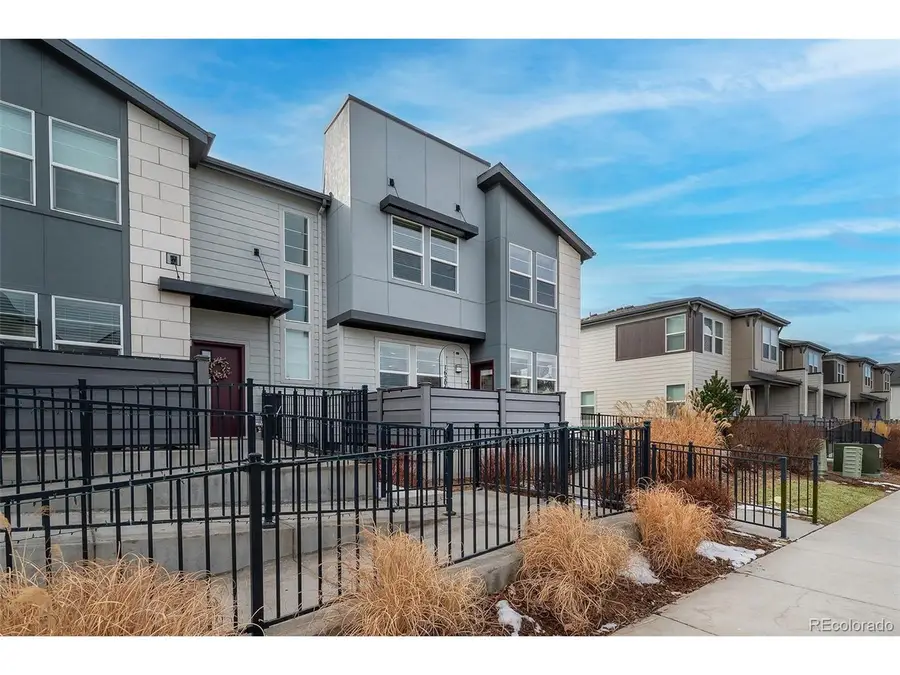 16206 E Warner Dr, Denver, CO 80239 - Image #2