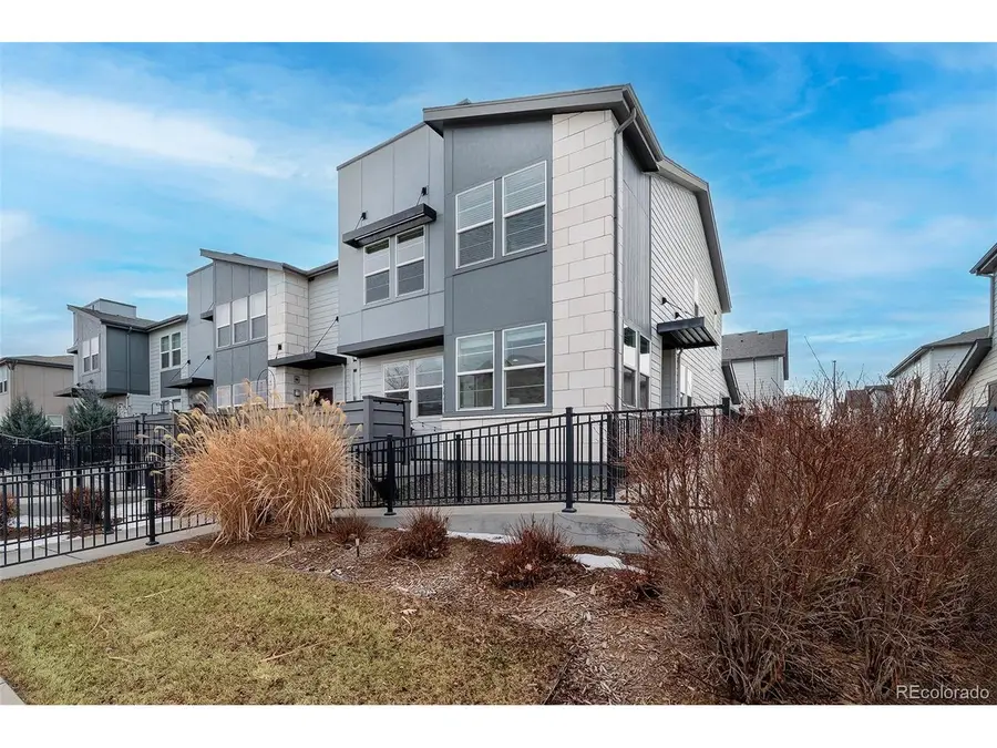 16206 E Warner Dr, Denver, CO 80239 - Image #3