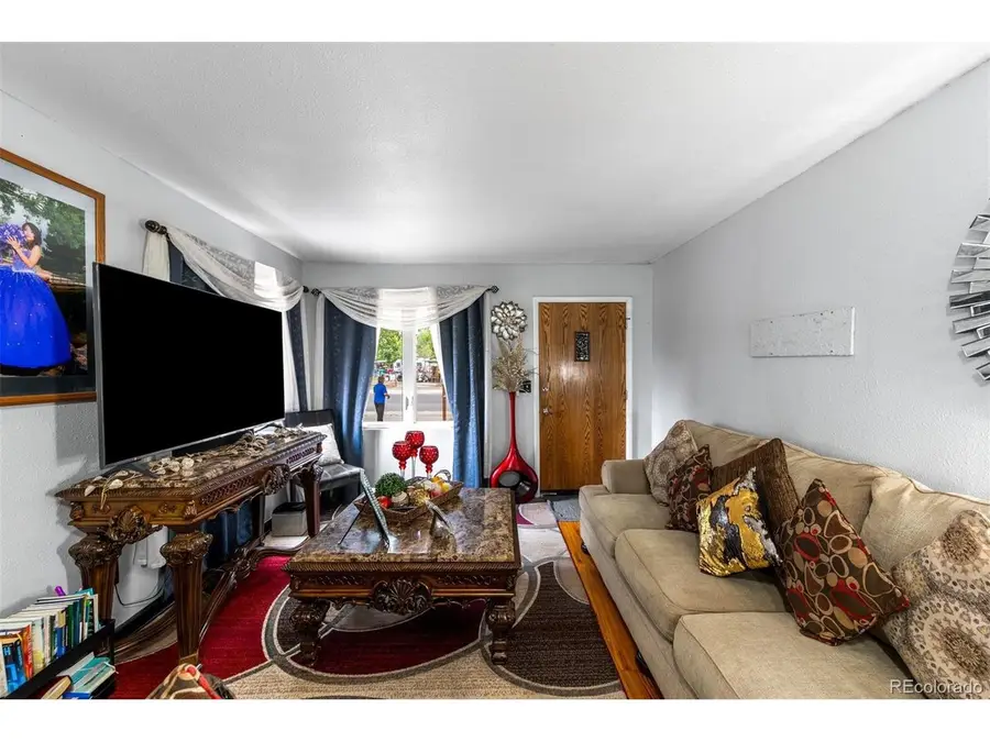 7480 Krameria St, Commerce City, CO 80022 - #3