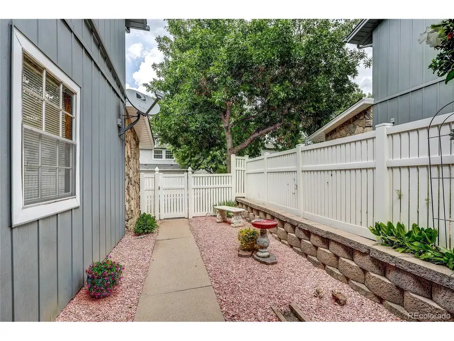 2829 S Xanadu Way, Aurora, CO 80014 - Image #2