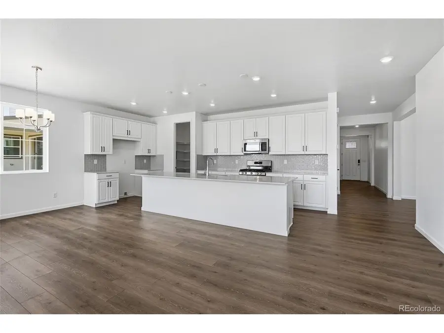 716 Bradley Cir, Elizabeth, CO 80107 - #2