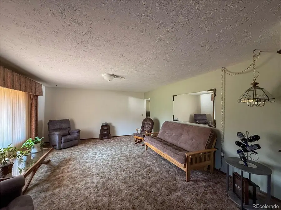 60 Cedar Cir, Burlington, CO 80807 - Image #3