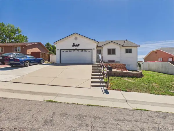 8250 Explorador Calle, Denver, CO 80229