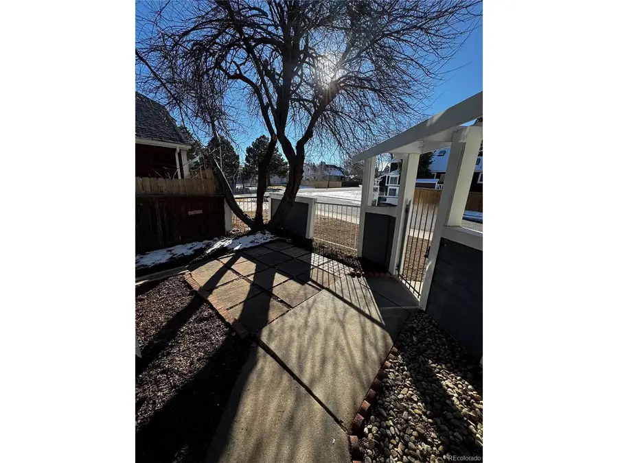 3615 S Flanders St, Aurora, CO 80013 - Image #2