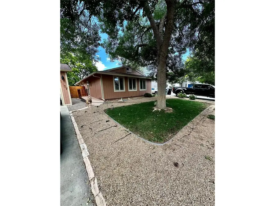 1057 Ponderosa Cir, Longmont, CO 80504 - #2
