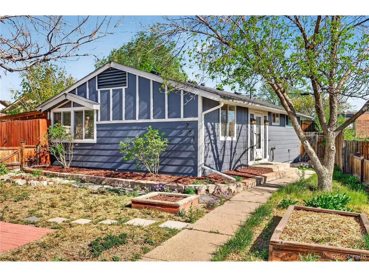 261 Cragmore St, Denver, CO 80221 - #1