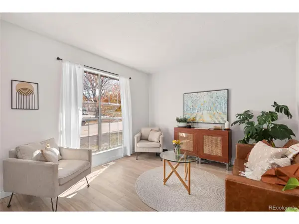 2463 S Memphis Way, Aurora, CO 80013