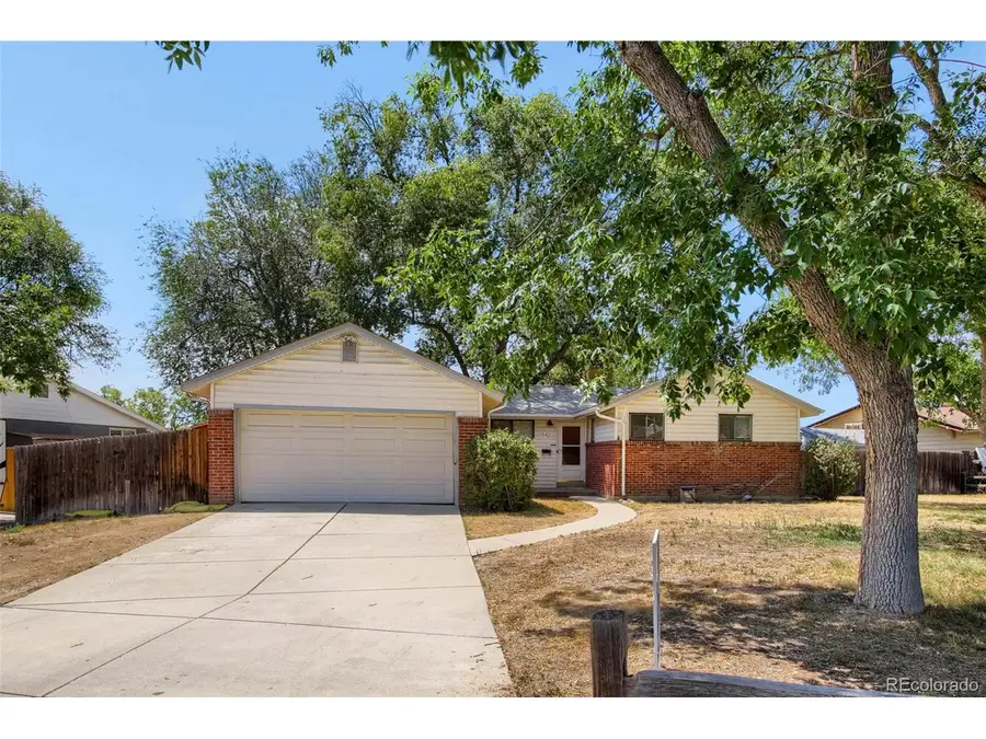 6421 Independence St, Arvada, CO 80004 - #2
